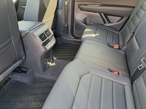 New 2026 Volkswagen Atlas Cross Sport SEL image 21