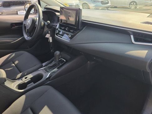 Used 2023 Toyota Corolla LE FWD image 18