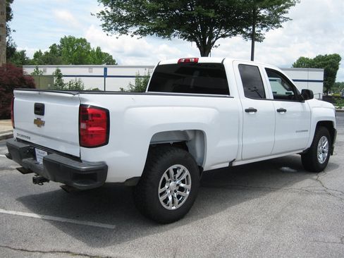 Used 2017 Chevrolet Silverado 1500 W/T w/ WT Convenience Package RWD image 9