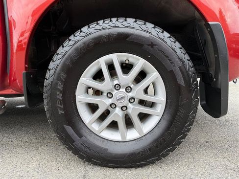 Used 2014 Nissan Frontier SV w/ SV Value Truck Package image 13