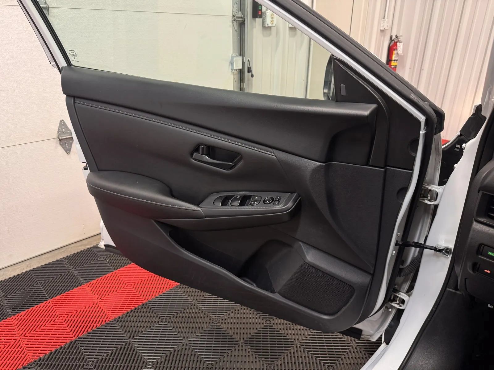 Used 2024 Nissan Sentra S FWD image 25