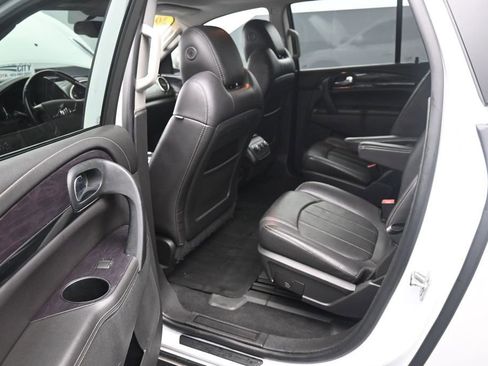 Used 2017 Buick Enclave Leather FWD image 21