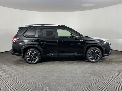 New 2025 Subaru Forester Limited image 5