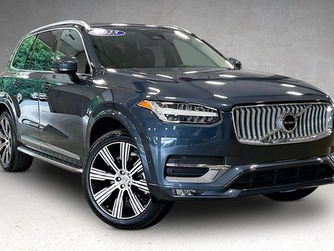 Certified 2025 Volvo XC90 B6 Plus w/ Protection Package AWD/4WD image 3