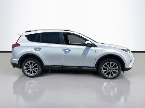 Used 2017 Toyota RAV4 Limited AWD/4WD image 4