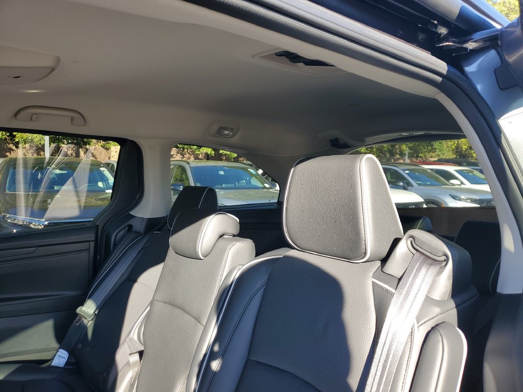 New 2027 Honda Odyssey Elite image 8