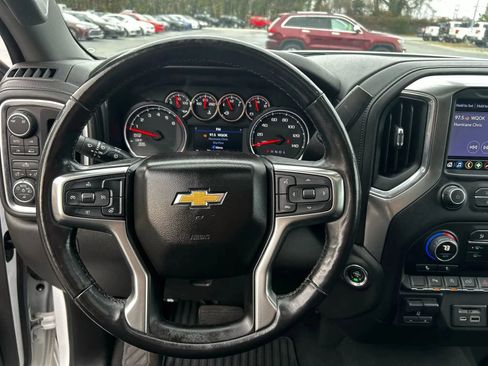 Used 2019 Chevrolet Silverado 1500 LT w/ All-Star Edition image 19