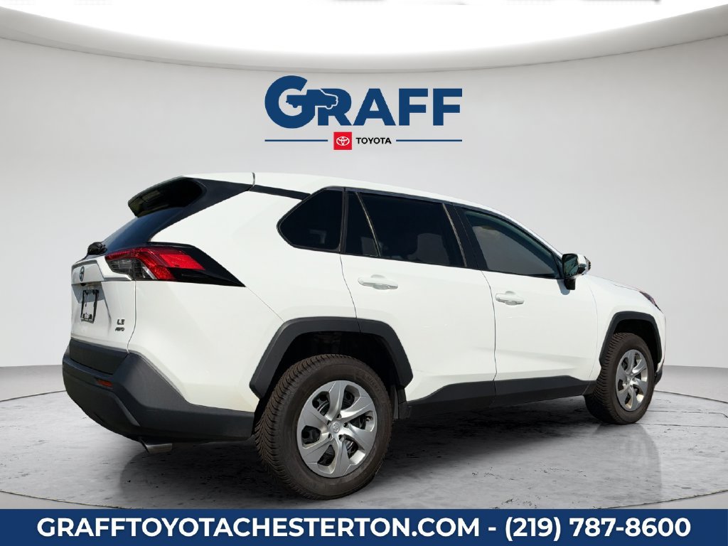 Used 2022 Toyota RAV4 LE w/ Carpet Mat Package (TMS) AWD/4WD image 8