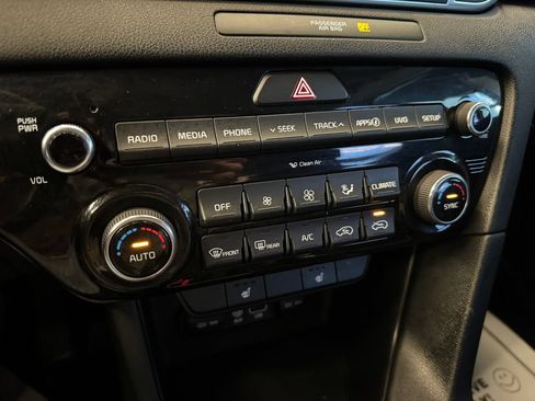 Used 2019 Kia Sportage EX AWD/4WD image 13