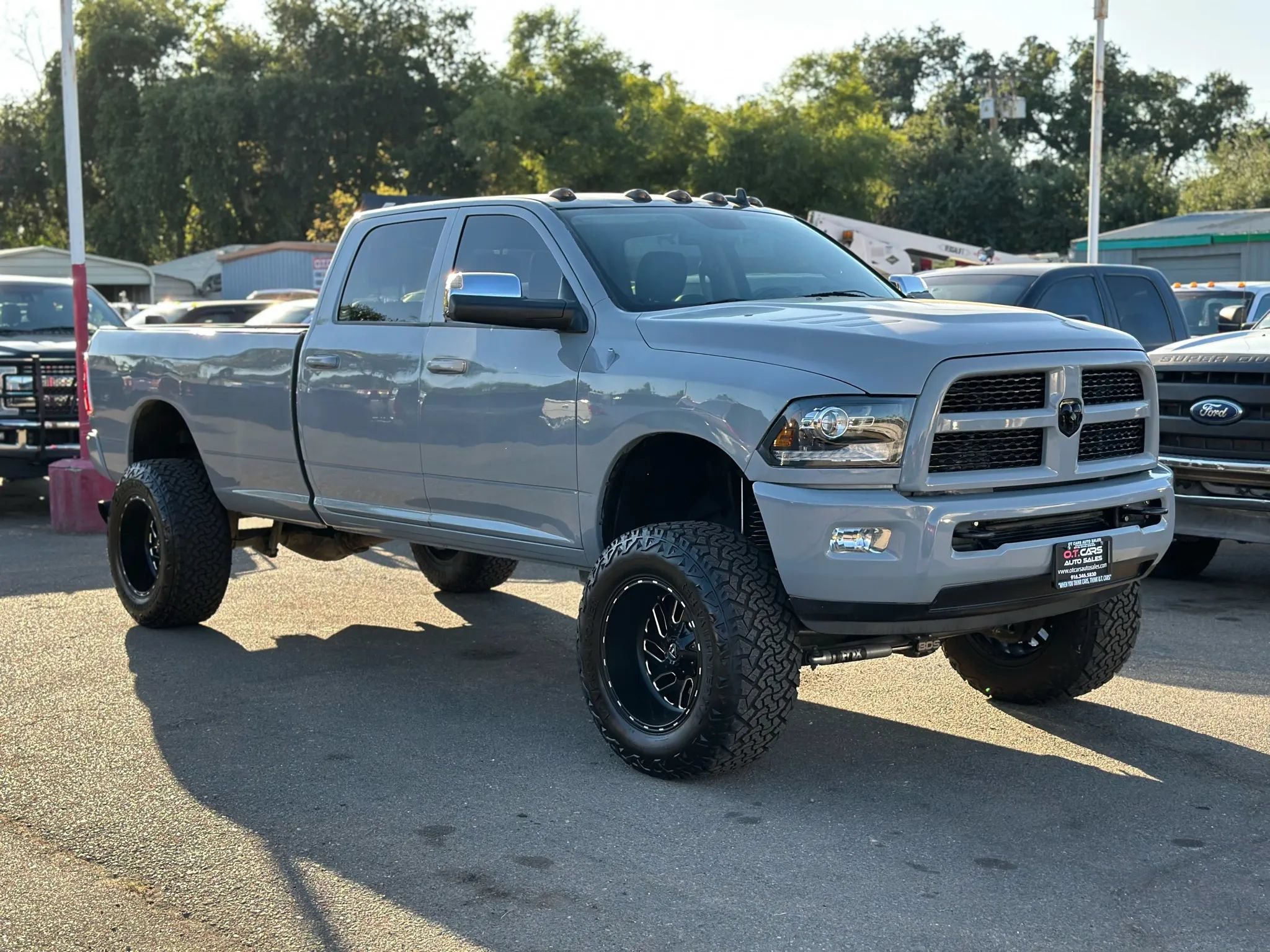 Used 2013 RAM 3500 Laramie AWD/4WD image 2