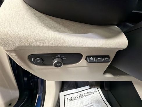 Used 2023 Buick Envision Avenir image 51