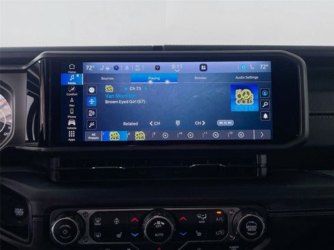Used 2024 Jeep Wrangler Unlimited Sahara w/ Technology Group AWD/4WD image 19