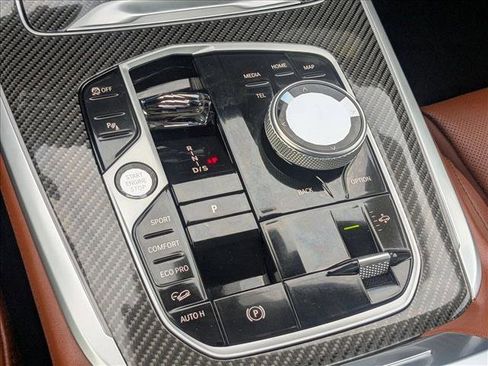 New 2026 BMW X7 M60i image 12