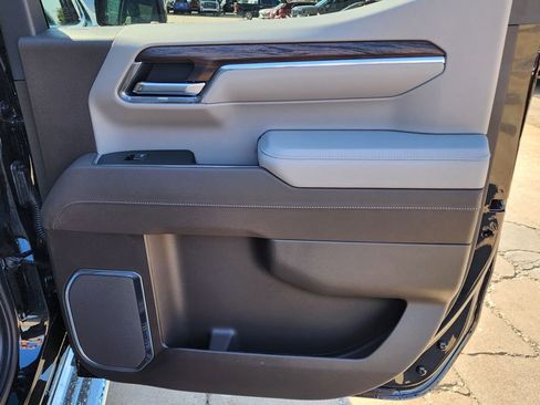 New 2026 GMC Sierra 1500 SLT w/ SLT Premium Plus Package image 40