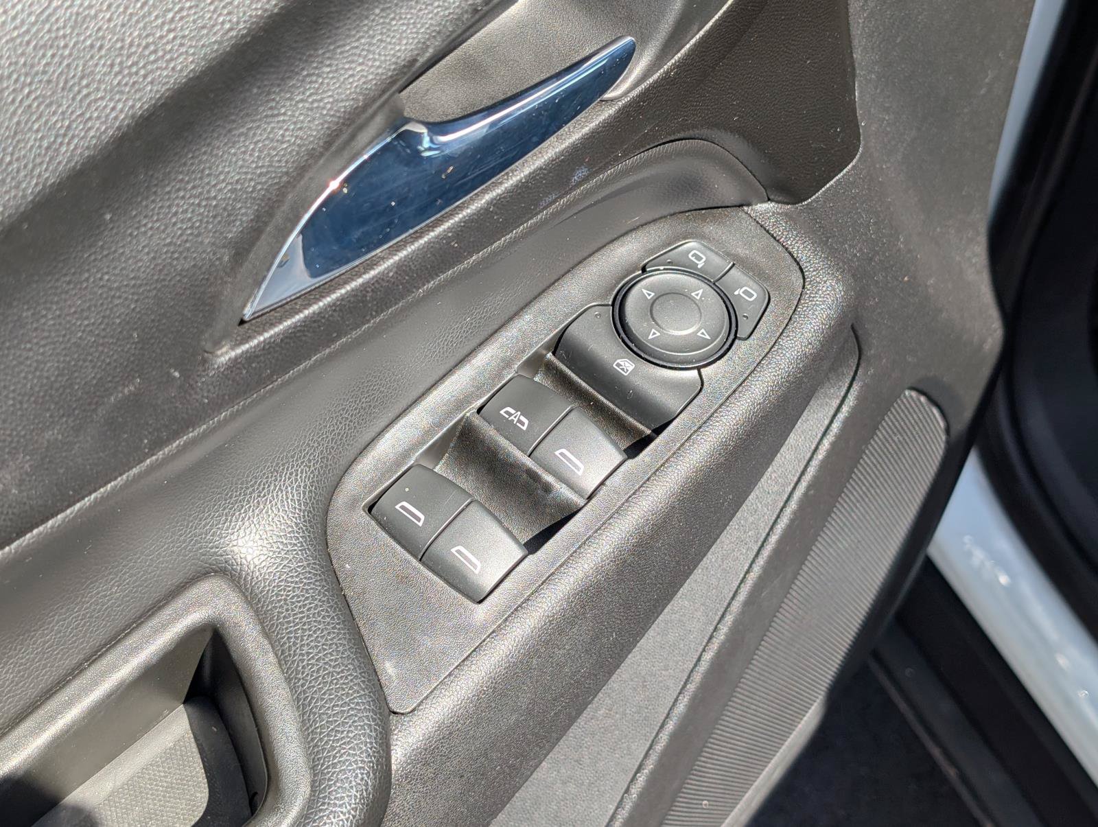 Used 2020 Chevrolet Equinox LT FWD image 14