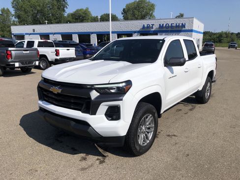 Used 2026 Chevrolet Colorado LT w/ LT Convenience Package AWD/4WD image 9