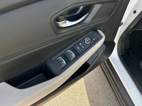 Used 2025 Honda Accord SE image 18