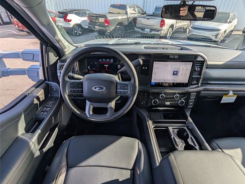 Used 2026 Ford F450 Lariat w/ FX4 Off-Road Package image 18