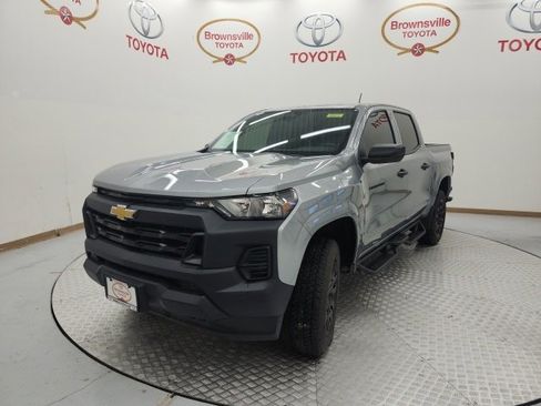 Used 2025 Chevrolet Colorado W/T w/ WT Custom Package image 2