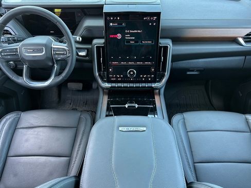 Used 2026 GMC Yukon Denali AWD/4WD image 15
