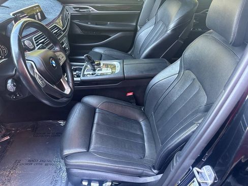 Used 2019 BMW 740i xDrive w/ Executive Package AWD/4WD image 9