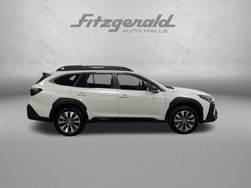 Used 2025 Subaru Outback Limited image 9