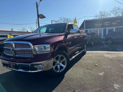 Used 2016 RAM 1500 Laramie w/ Convenience Group image 3