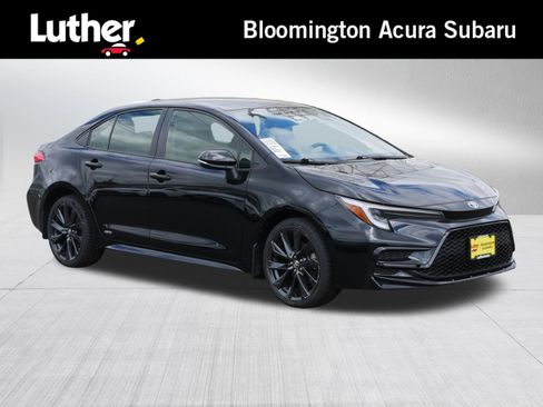 Used 2024 Toyota Corolla SE AWD/4WD image 1