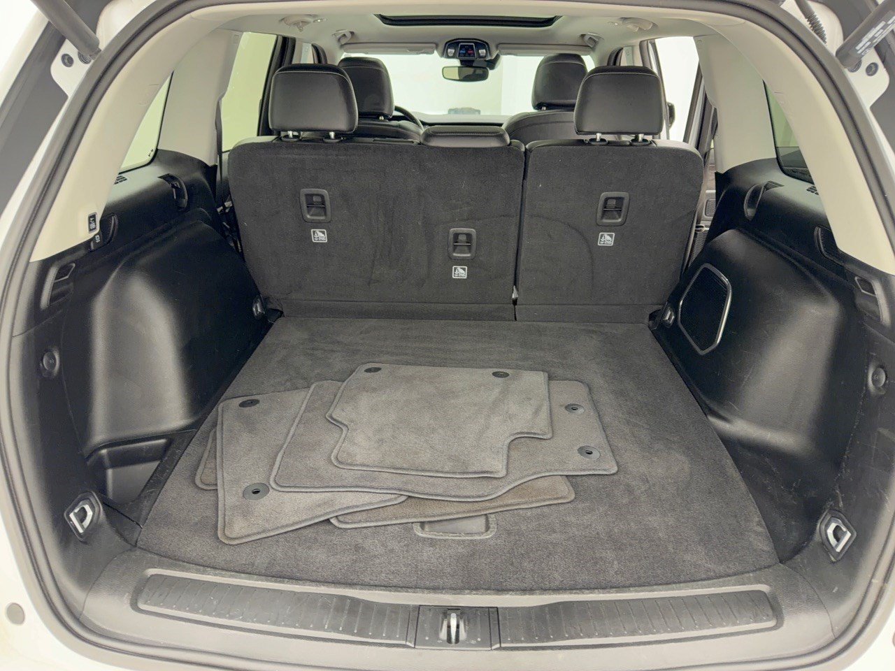 Used 2022 Jeep Grand Cherokee Limited RWD image 28