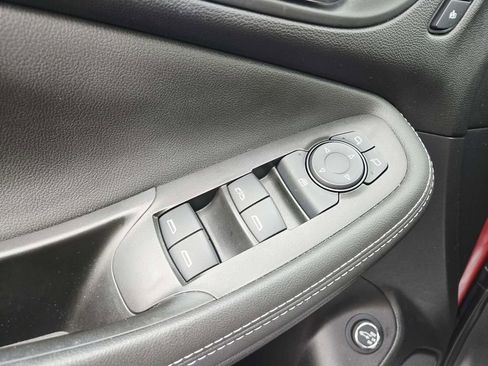 Used 2024 Buick Encore GX Avenir w/ Avenir Technology Package FWD image 32