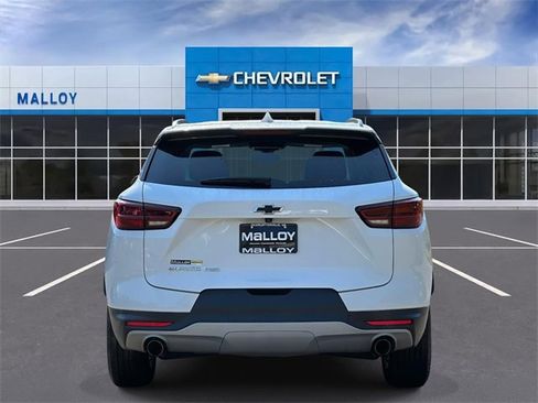 Used 2024 Chevrolet Blazer LT w/ Convenience Package image 3