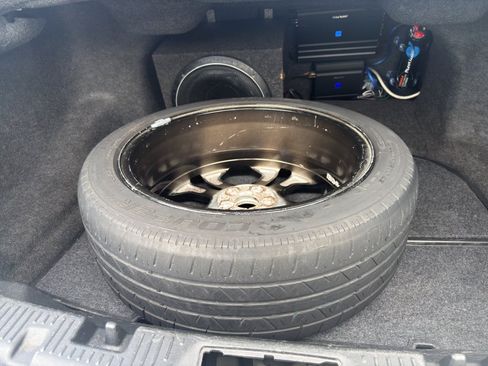 Used 2013 Ford Taurus SHO AWD/4WD image 31