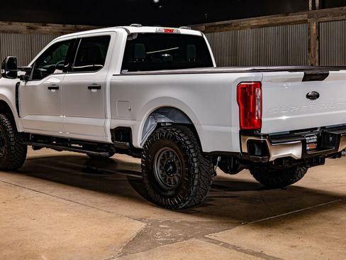 Used 2025 Ford F350 XLT w/ FX4 Off-Road Package image 7