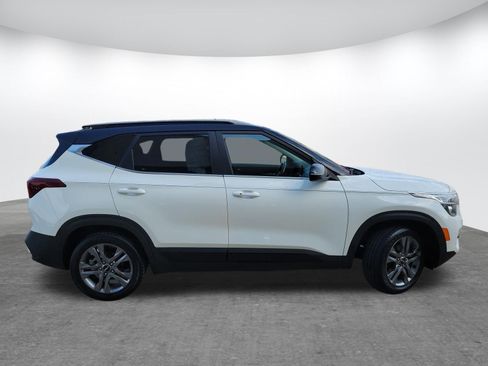 Used 2023 Kia Seltos S FWD image 4