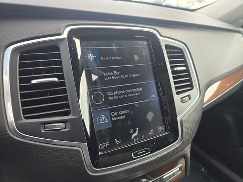 Used 2019 Volvo XC90 T6 Momentum w/ Protection Package Premier image 26