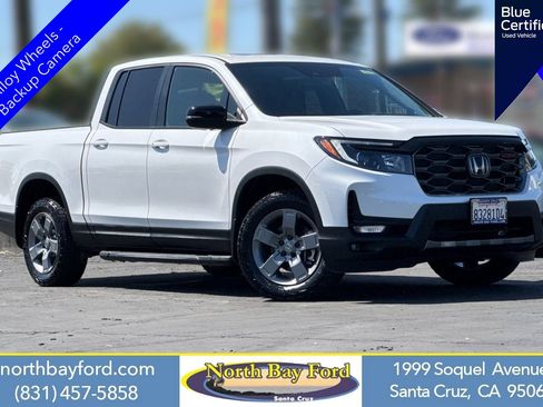 Used 2025 Honda Ridgeline TrailSport image 1