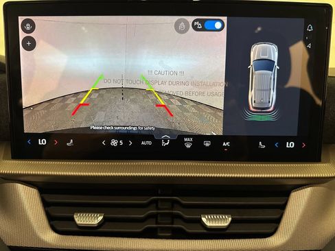 New 2026 Ford Explorer Active RWD image 33