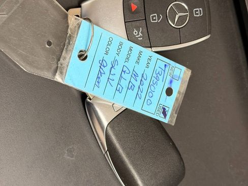 Used 2022 Mercedes-Benz GLC 300 4MATIC w/ AMG Line image 37