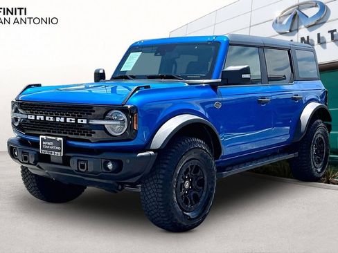 Used 2023 Ford Bronco Wildtrak AWD/4WD image 13