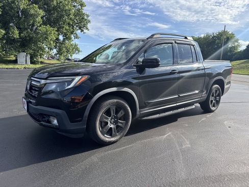 Used 2017 Honda Ridgeline Black Edition image 2