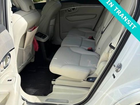 Certified 2024 Volvo XC90 T8 Plus w/ Protection Package AWD/4WD image 3