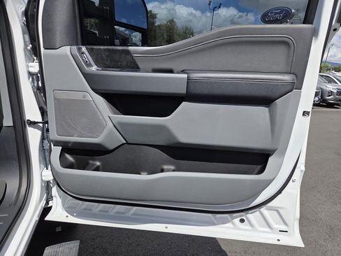 Used 2023 Ford F250 XLT w/ XLT Premium Package AWD/4WD image 22