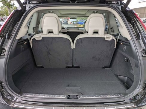 New 2026 Volvo XC90 B6 Ultra w/ Protection Package Premier AWD/4WD image 13