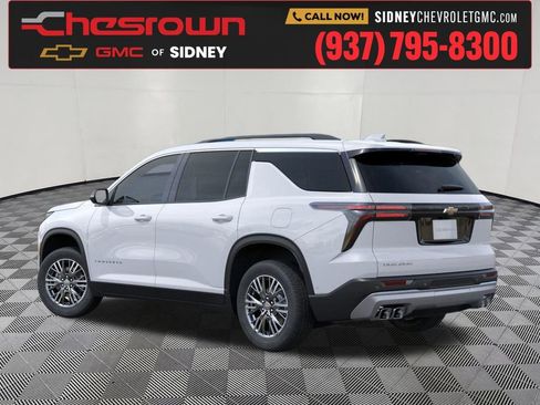 New 2026 Chevrolet Traverse LT w/ Driver Confidence Package image 3