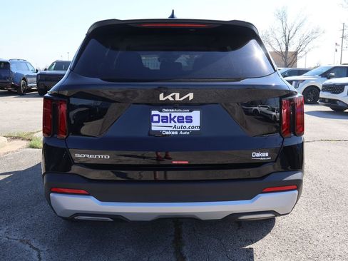 New 2026 Kia Sorento LX FWD image 6