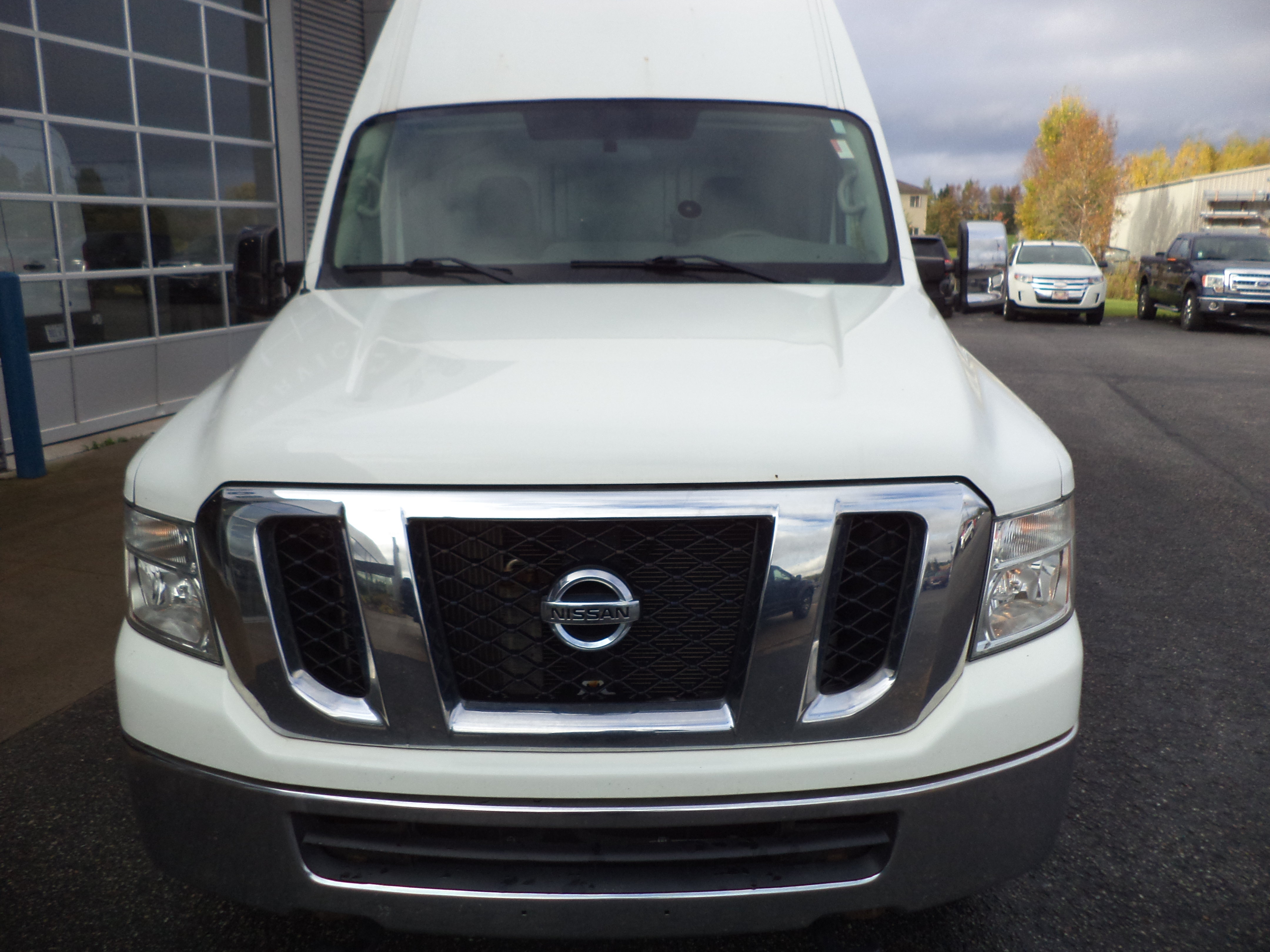 Used 2020 Nissan NV High Roof RWD image 10