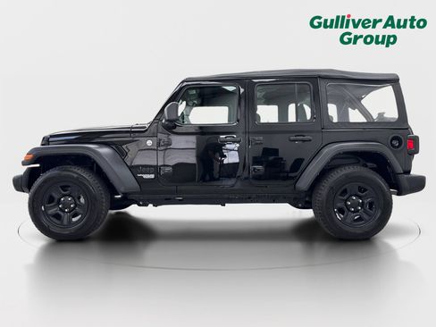 Used 2021 Jeep Wrangler Unlimited Sport AWD/4WD image 3