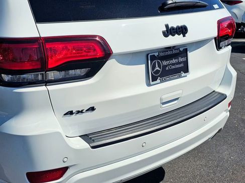 Used 2022 Jeep Grand Cherokee Laredo X AWD/4WD image 14