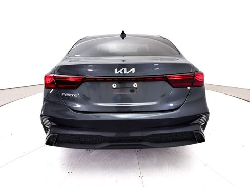 Certified 2024 Kia Forte LXS w/ LXS Technology Package FWD image 15