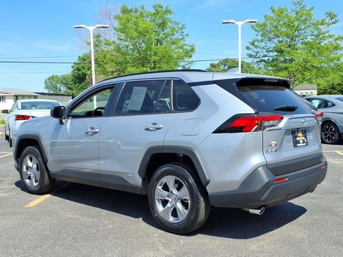 Used 2025 Toyota RAV4 LE AWD/4WD image 8